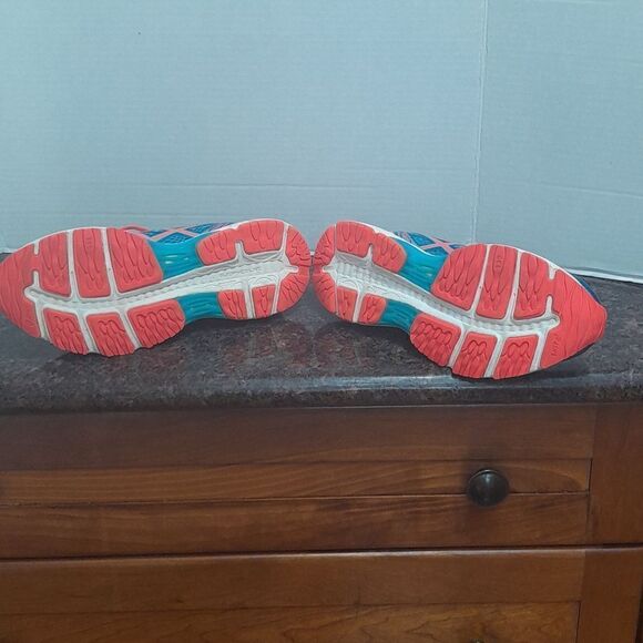 Asic Gel-Cumulus 18 Sneakers...EUC....Size 9 - Picture 2 of 6